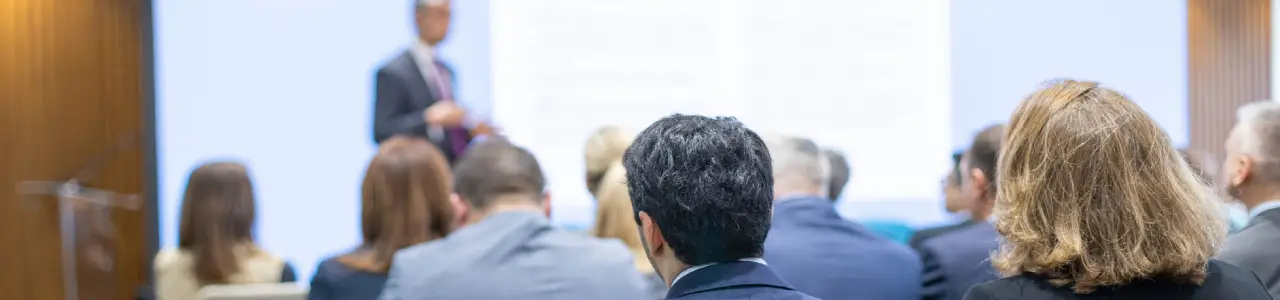 https://software.integreat.be/wp-content/uploads/sites/2/2025/05/Infosessie-2025-hero-1.webp