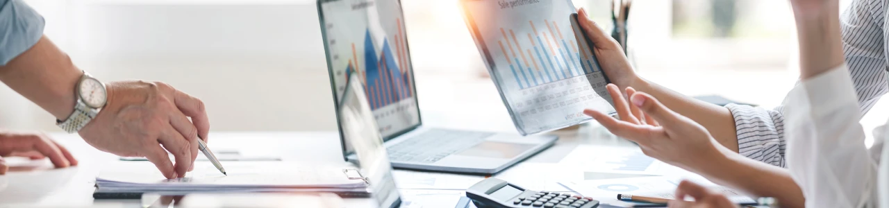 https://software.integreat.be/wp-content/uploads/sites/2/2025/06/integreat-financials.webp
